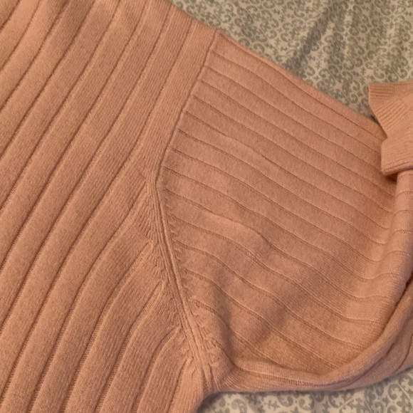 EUC Vintage Sweater - Picture 16 of 16